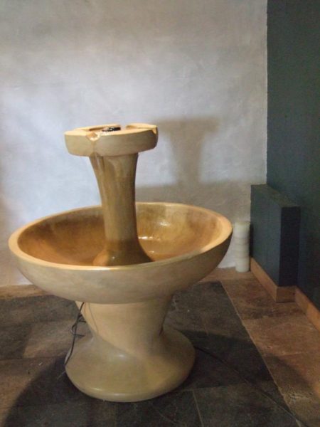 vasque fontaine ancienne pierre composite Tadelakt