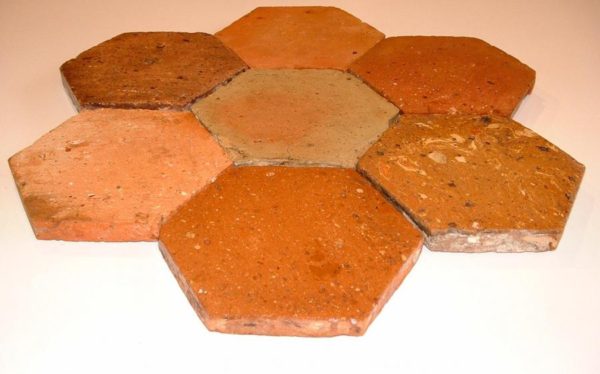 Terre-cuite hexagones / Antique hexagonal terracotta, vieille tomette ancienne