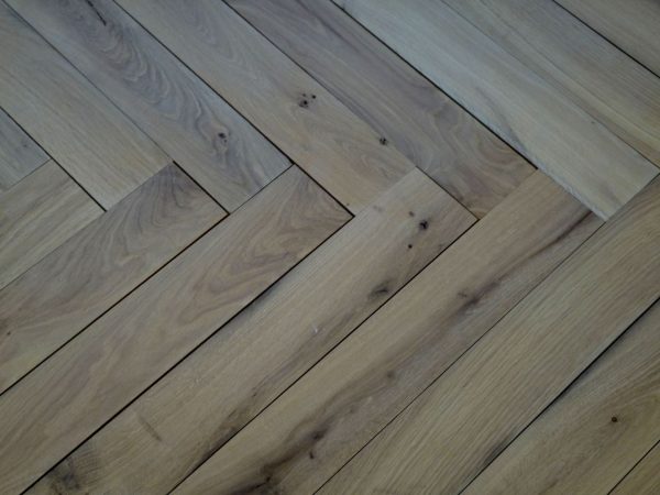 Parquet ancien bâton rompu