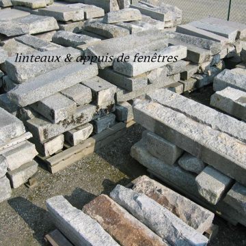 Pierre d'angle en granit ancien