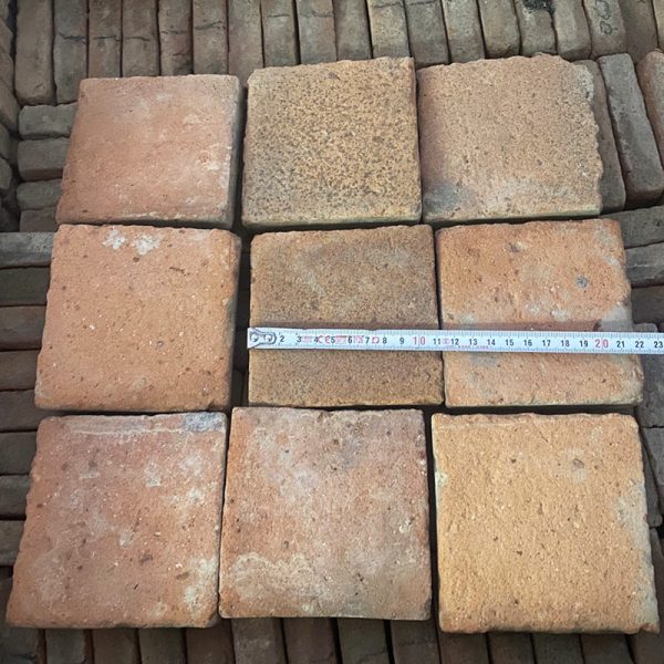 Anciennes tomettes en terre cuite 10x10 cm