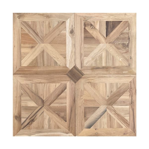 Panneaux de parquet en vieux chêne avec des cabochons