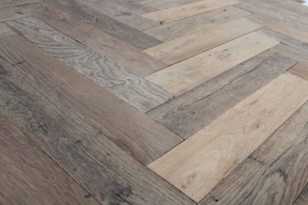 Parquet ancien bâton rompu