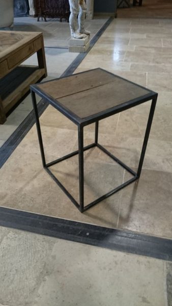 Tabouret en fer et vieux bois