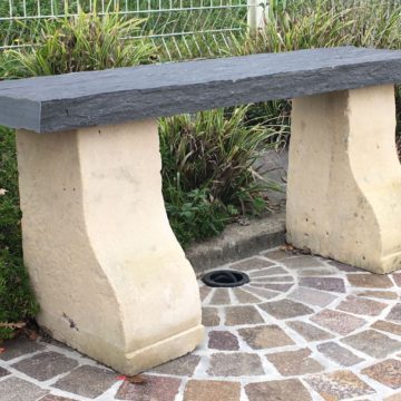 banc ancien en pierre pour la jardin
