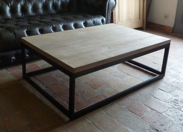 Table basse en bois et métal