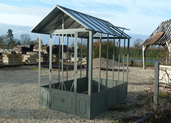 serre de jardin en fer forgé
