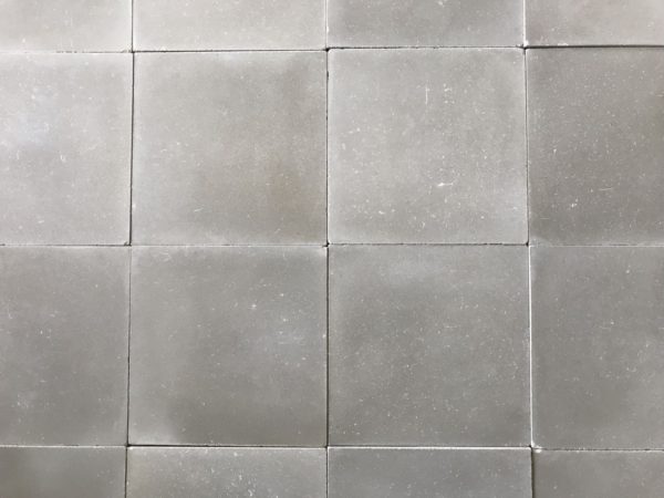 carreaux de ciment gris