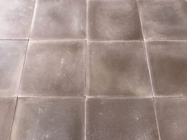 carreaux de ciment marron