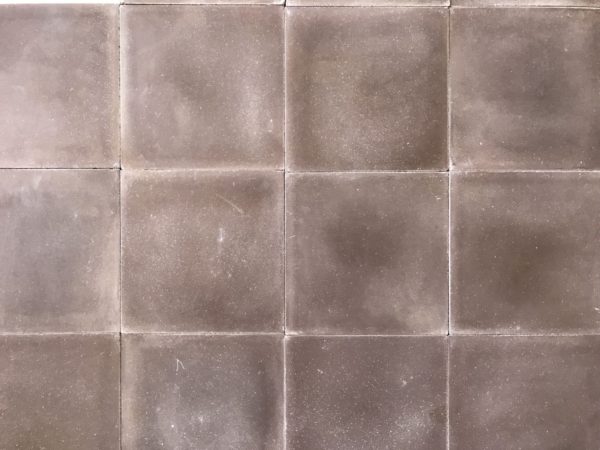 carreaux de ciment marron finiton vieillie