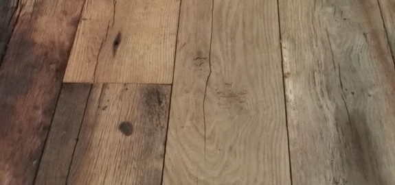 plancher rustique en chêne