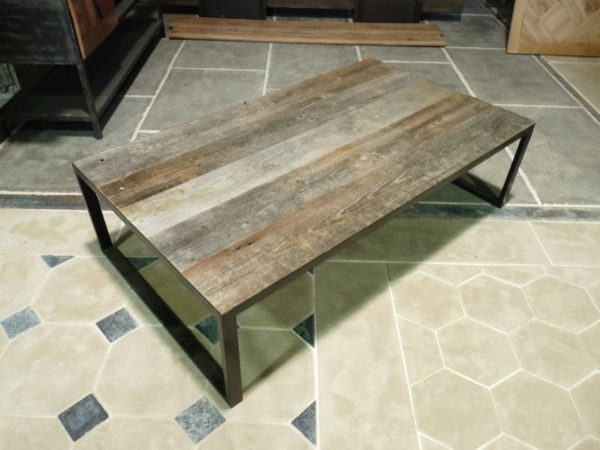 grande table basse en metal