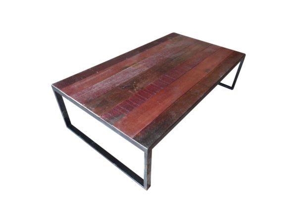 grande table basse rouge et noir