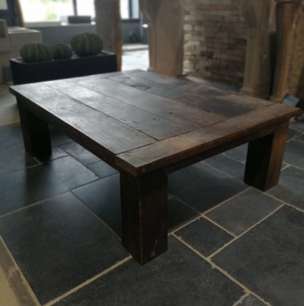 Table en chêne de provenance de tonneau ancien