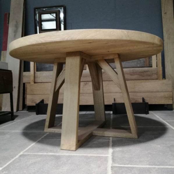 Pieds de table en chêne brossé