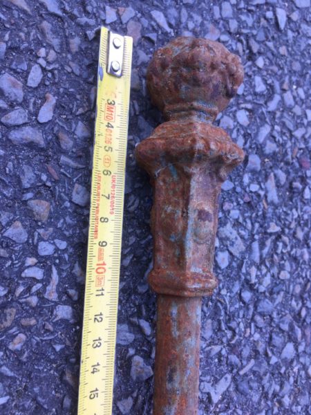 taille pied balustre
