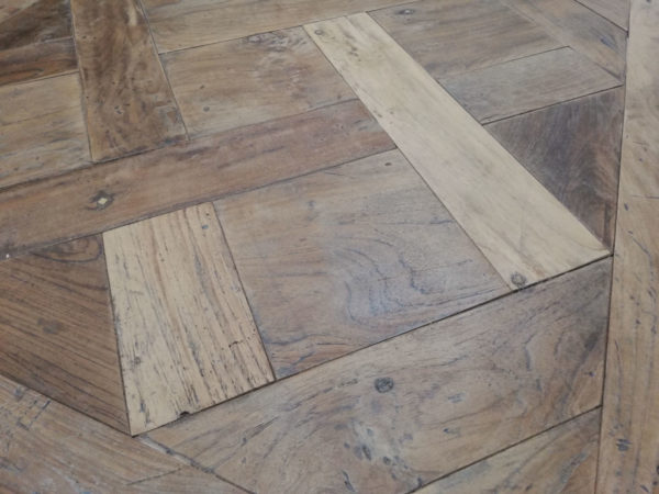 panneaux de parquet en teck ancien