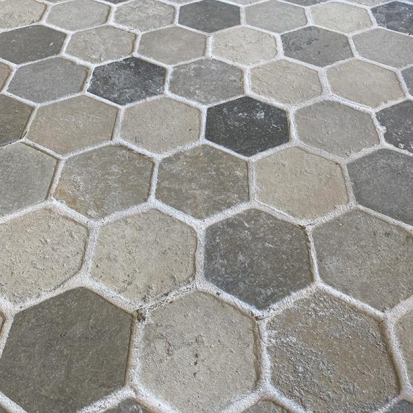 Dallage hexagonale en pierre française Bergerac