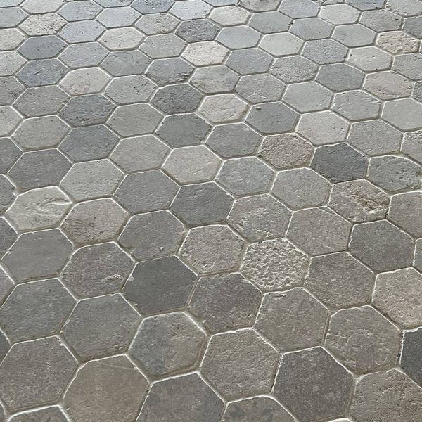 Dallage de réédition hexagonal de couleur gris