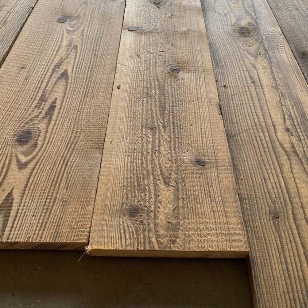 Plancher en vieux bois