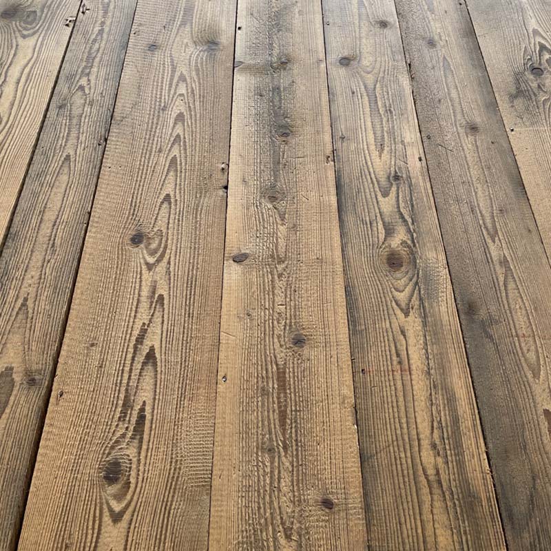 Sols anciens en plancher sapin