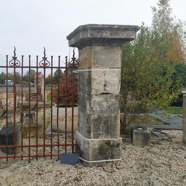 Colonne pour jardin ancien