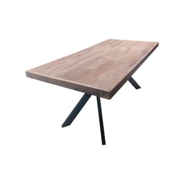 Table en vieux chêne et pieds métalliques