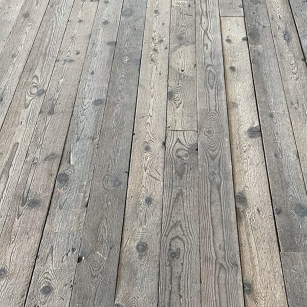 Parquet de récupération en sapin