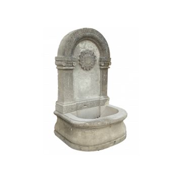 Fontaine murale avec un motif de fleur