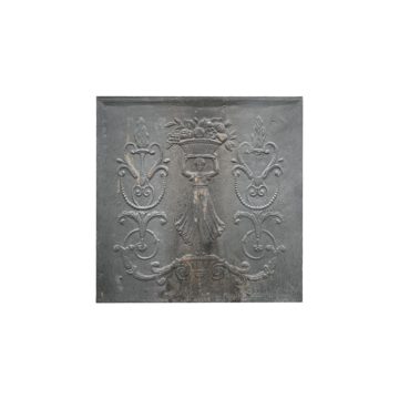 Plaque de cheminée avec femme et corbeille de fruits