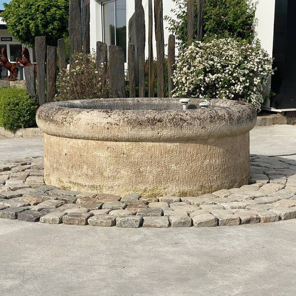 Bassin Louis XIV avec pavés