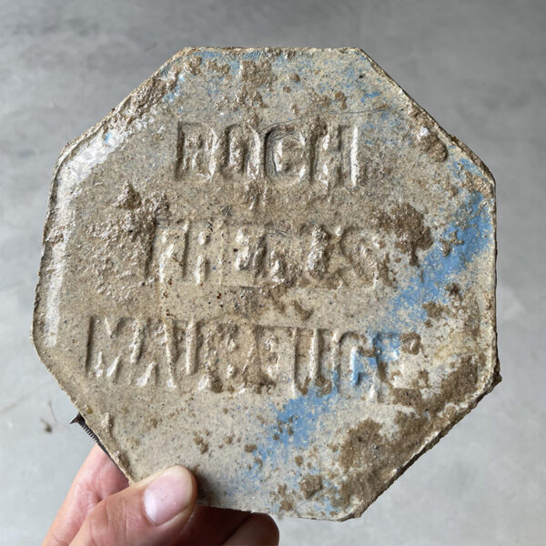 Arrière, au dos du carreau boch frères ancien