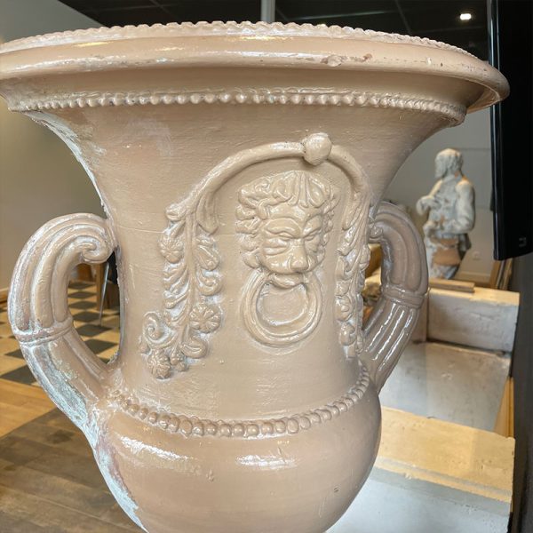 Vase Médicis ancien en terre cuite vernissée