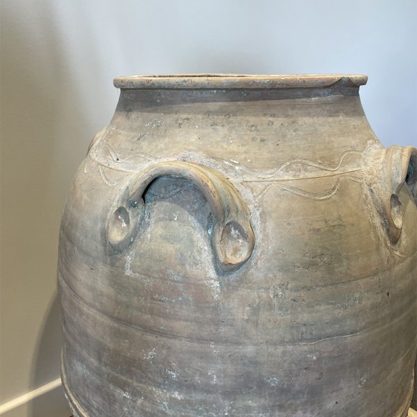 Poignet de vase artisanal