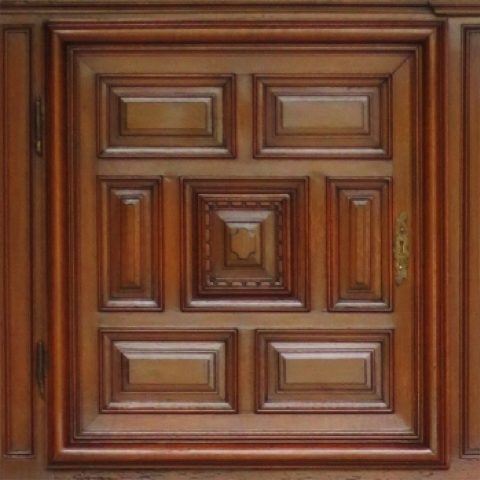 Rectangle mouluré en relief armoire Louis XIII