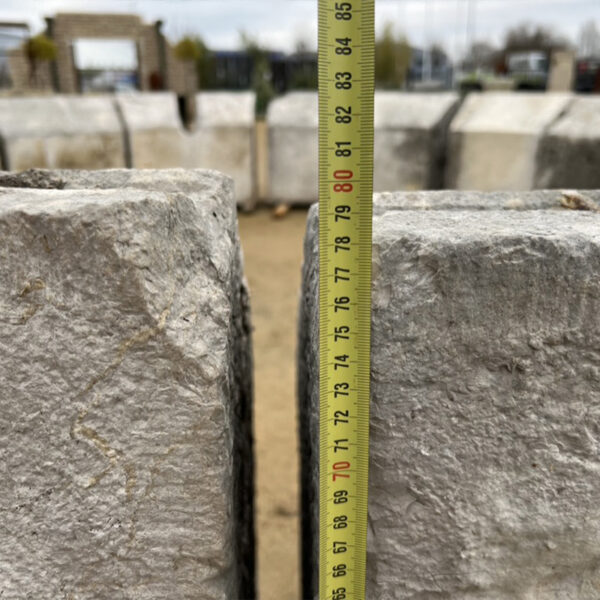 Hauteur de bloc du bassin rond en pierre calcaire