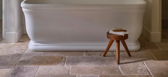 Projet de salle de bain avec dalle de Bourgogne ancienne