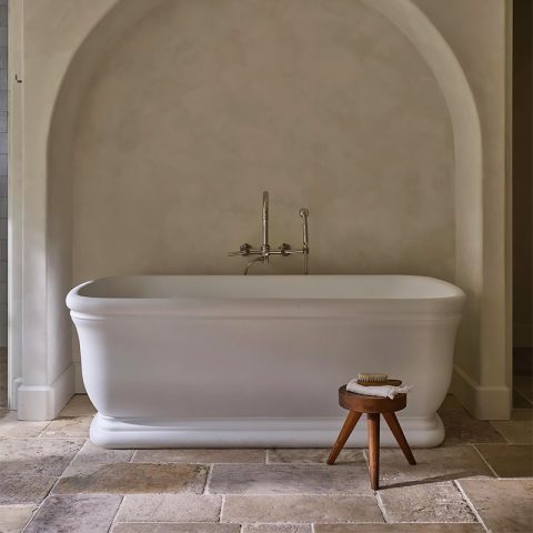 Sol de salle de bain en pierre naturelle calcaire