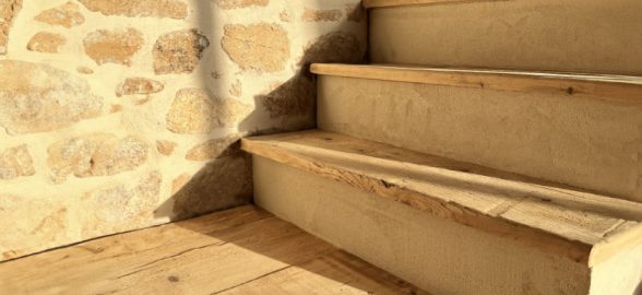 escalier avec marche en bois
