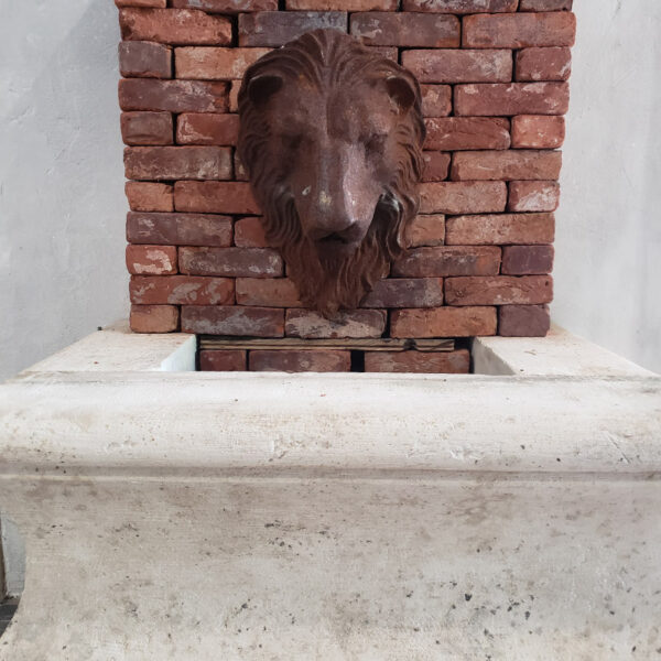 fontaine ancienne pour jardin rustique