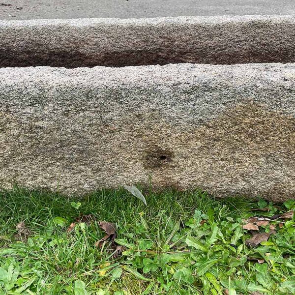 auge granit rectangle avec trou