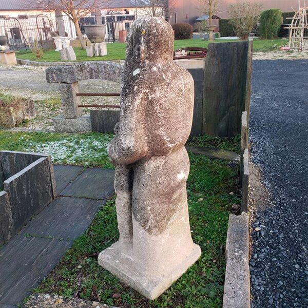 statue de jardin en granit