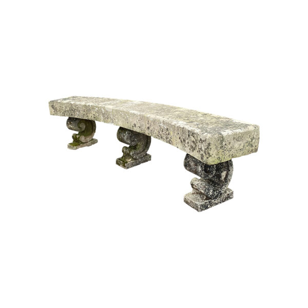banc arrondi en pierre calcaire